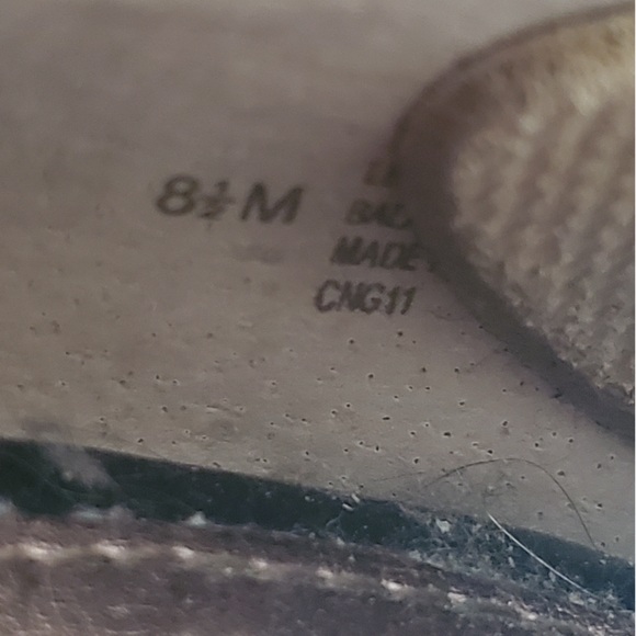 Sofft Women's Brown Leopard Print Animal Skin Thick Heel Platform Pumps - Picture 5 of 5